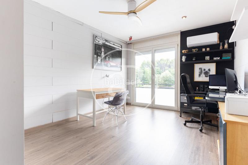 Foto 6c625c93-1d4c-4f85-b9e8-afd0645922a1. Casa amb calefacció aparcament piscina a Can Llobateres-Can Pallars Sant Quirze del Vallès