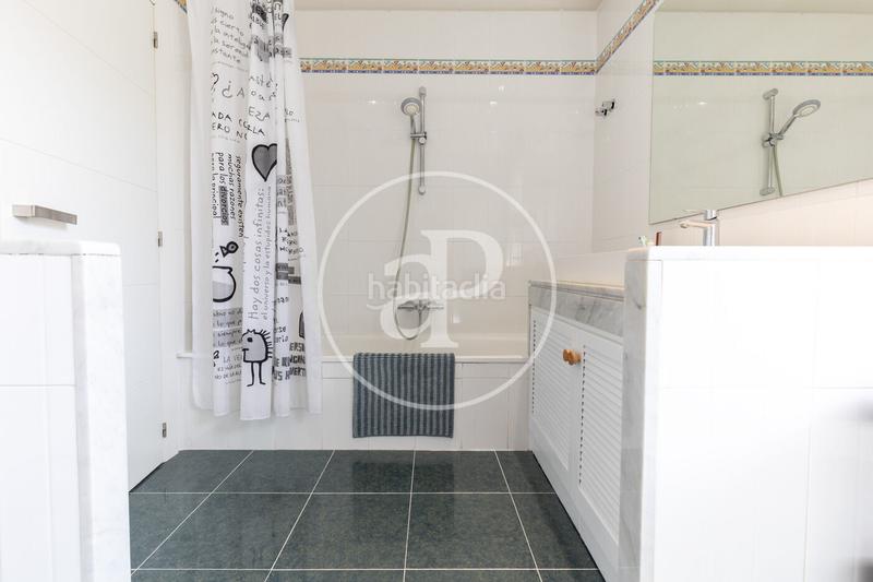 Foto 73a58533-96f4-4bed-aac7-ad9ca3dfbe3e. Casa amb calefacció aparcament piscina a Can Llobateres-Can Pallars Sant Quirze del Vallès