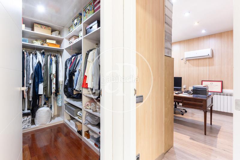 Foto 7ac79910-18d5-434e-9579-986e9358ee71. Casa amb calefacció aparcament piscina a Can Llobateres-Can Pallars Sant Quirze del Vallès