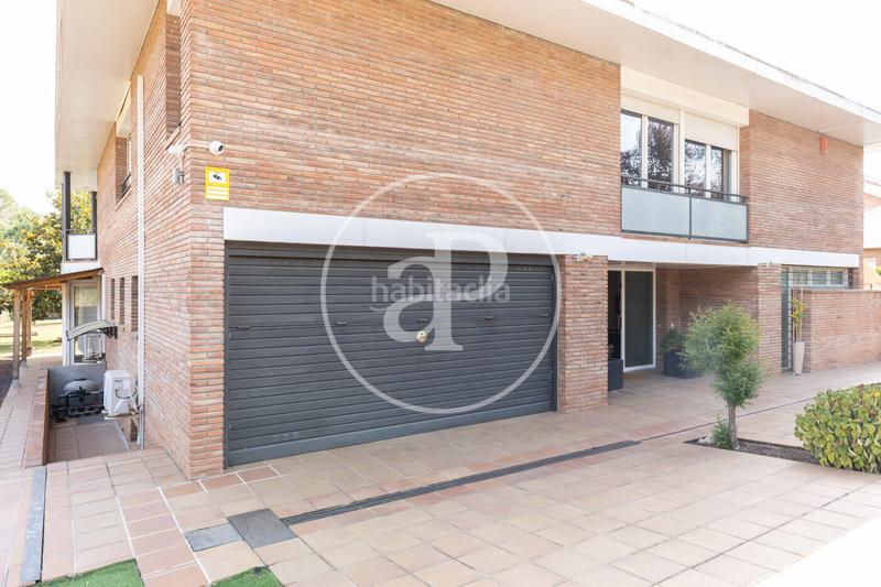 Foto 98cbe74c-ff22-43ab-b13a-125e26f74dfb. Casa amb calefacció aparcament piscina a Can Llobateres-Can Pallars Sant Quirze del Vallès