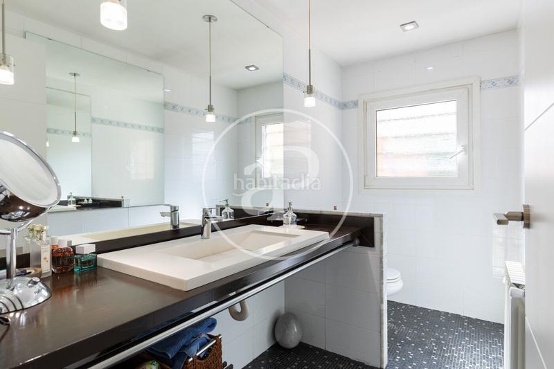 Foto a57b1305-9402-46fc-9272-8fff2dd58d44. Casa amb calefacció aparcament piscina a Can Llobateres-Can Pallars Sant Quirze del Vallès