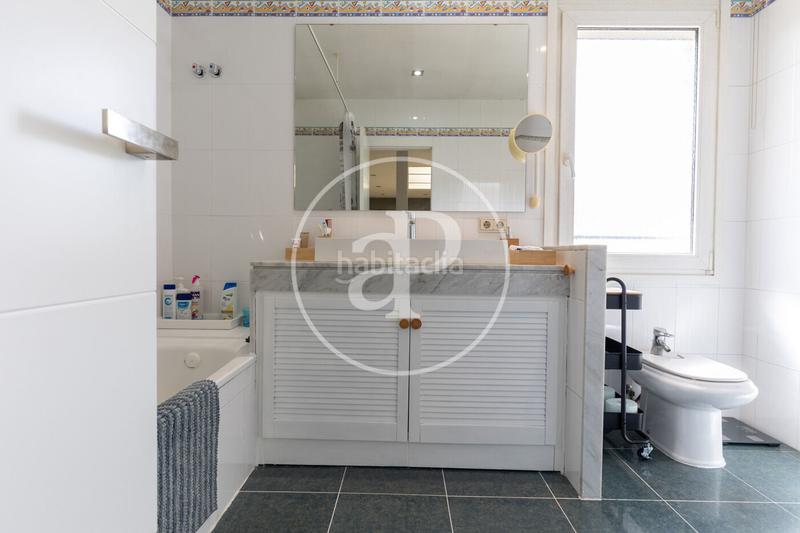 Foto c0b3016d-ac63-43c9-ae39-4b0fc134428f. Casa amb calefacció aparcament piscina a Can Llobateres-Can Pallars Sant Quirze del Vallès