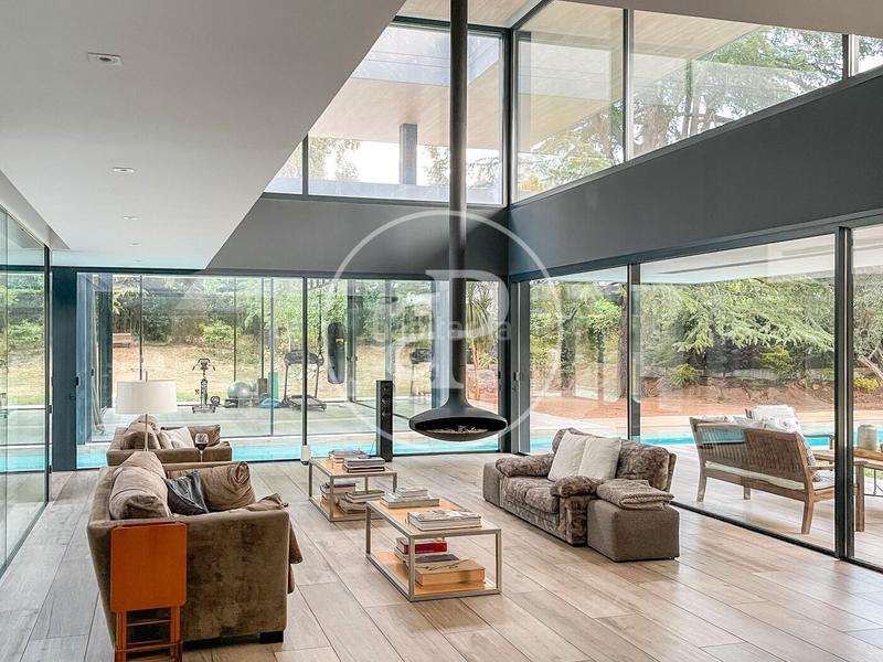 Foto 492c2922-9c9c-4ddf-88e5-ff41993415f9. Affitto casa con riscaldamento parcheggio piscina in Sant Cugat del Vallès