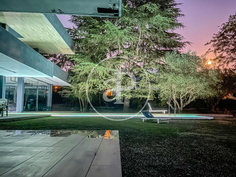 Foto 9d4df751-0106-4ac2-bef6-f34625a8824e. Affitto casa con riscaldamento parcheggio piscina in Sant Cugat del Vallès