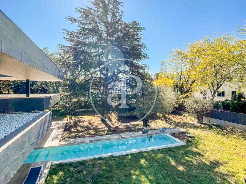 Foto 300db6a0-3a52-4c2c-a783-a9fc4535512e. Lloguer casa amb calefacció aparcament piscina a Sant Cugat del Vallès