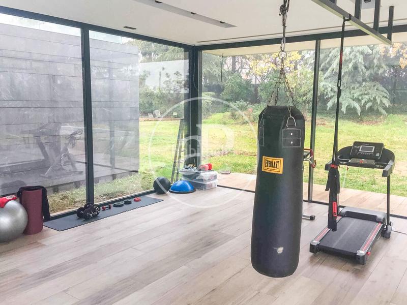 Foto 1cdbd246-9e59-4a65-aa2b-976e6a08dc11. Miete haus mit heizung parking pool in Mira-sol Sant Cugat del Vallès