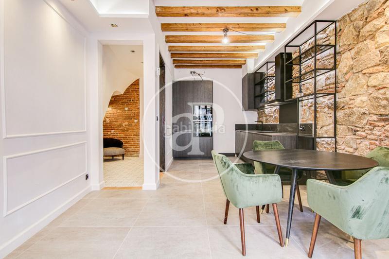 Foto 12e6c6ff-f768-4026-95c2-d3638c093593. Piso planta baja reformada en venta en sants en Hostafrancs Barcelona