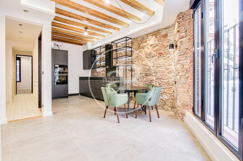 Foto 880753f2-e2f6-4942-9159-787c72f24416. Piso planta baja reformada en venta en sants en Hostafrancs Barcelona