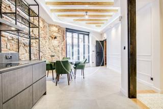 Appartement  Carrer d'ermengarda. Planta baja reformada en venta en sants