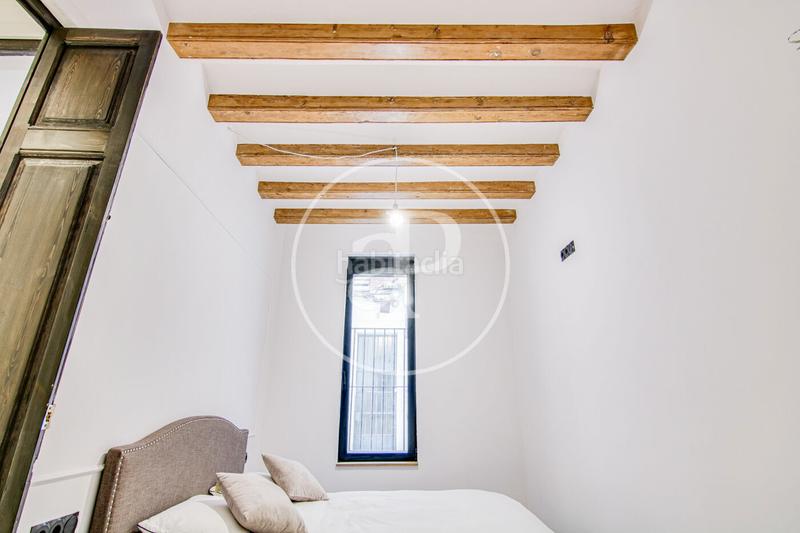 Foto fec7b50a-efea-465f-a747-e8109e06f50e. Piso planta baja reformada en venta en sants en Hostafrancs Barcelona