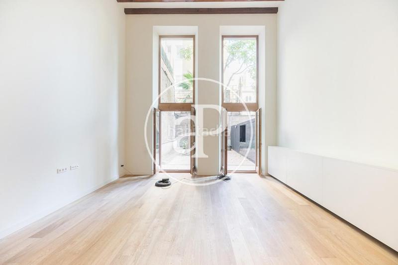 Foto 28365aa7-963e-4cc5-a235-403673aa0fa3. Dúplex amb calefacció a Dreta de l´Eixample Barcelona