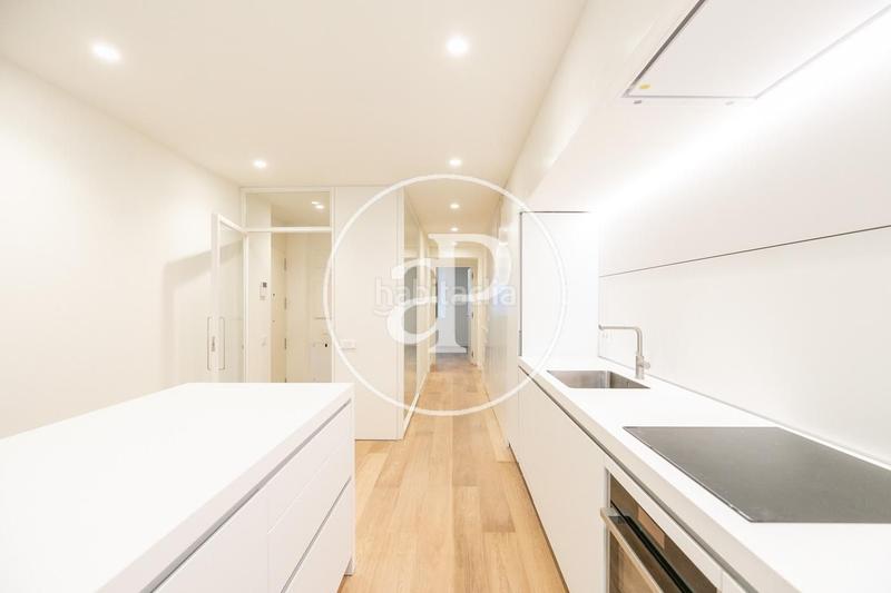 Foto 8be489ce-5b7d-457f-9e56-37fca7e4091a. Dúplex amb calefacció a Dreta de l´Eixample Barcelona