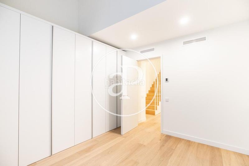 Foto b762a85a-ab0f-4942-9777-5582fa8a9166. Dúplex amb calefacció a Dreta de l´Eixample Barcelona