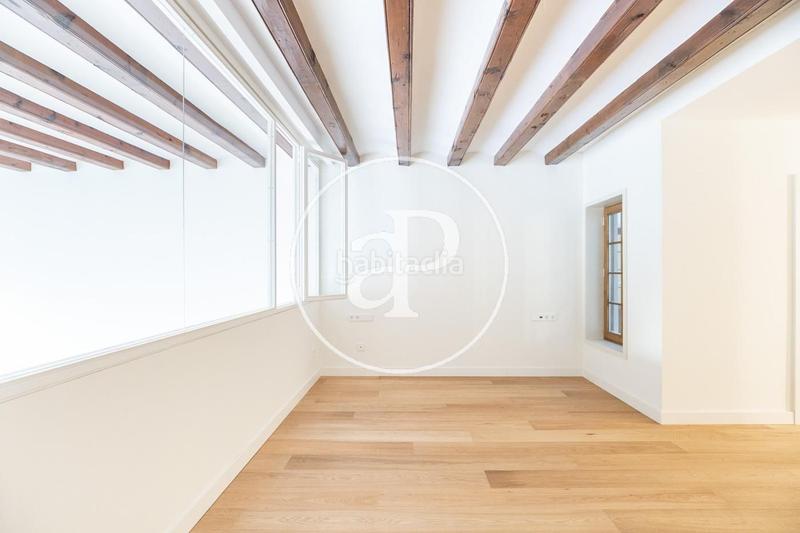 Foto dde1b036-e79b-427c-ba22-b19ab6bb68e0. Dúplex amb calefacció a Dreta de l´Eixample Barcelona