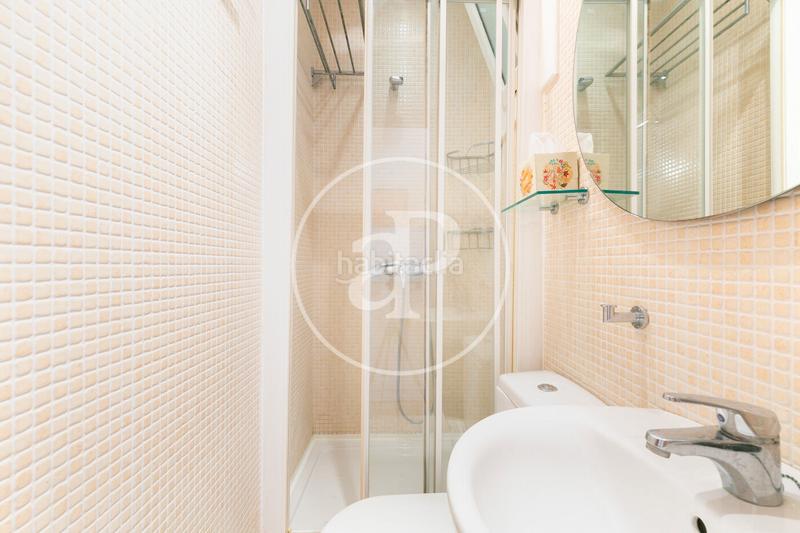 Foto 4e59fc7c-0123-4bdc-a88d-70df81142fb3. Rent flat with heating in Sant Antoni Barcelona