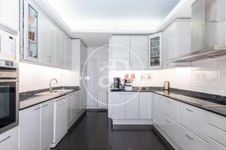 Reihenhaus  Carrer de garcilaso. Casa en venta en el centro de sabadell