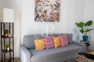Miete Etagenwohnung in El Carme. Piso en alquiler en el carmen.