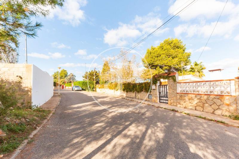 Foto f44a76f6-4c3b-4684-959d-d17490eb9ad0. Terreno residencial en Centro Chiva