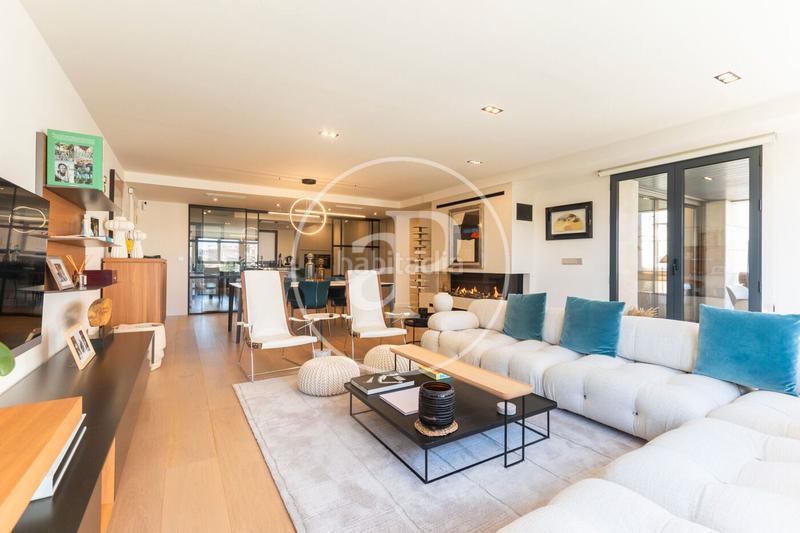 Foto 5e308320-9eac-43b5-914a-2efc6bdb1497. Etagenwohnung mit heizung parking in Exposició Valencia