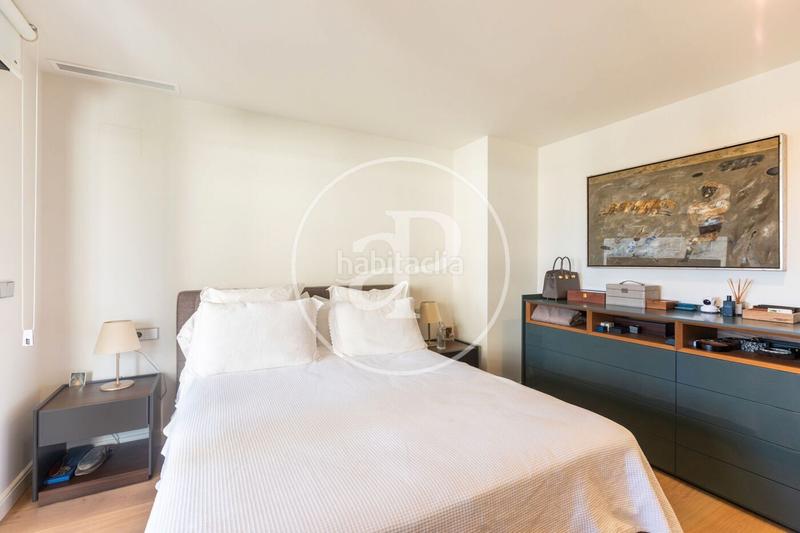 Foto 7aa5ad38-e8fc-41f2-a4d0-e46ef232e5a5. Etagenwohnung mit heizung parking in Exposició Valencia