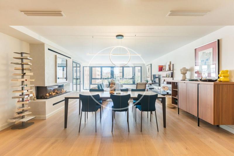 Foto ad76ecdf-0579-404f-8207-b74b5c926267. Etagenwohnung mit heizung parking in Exposició Valencia