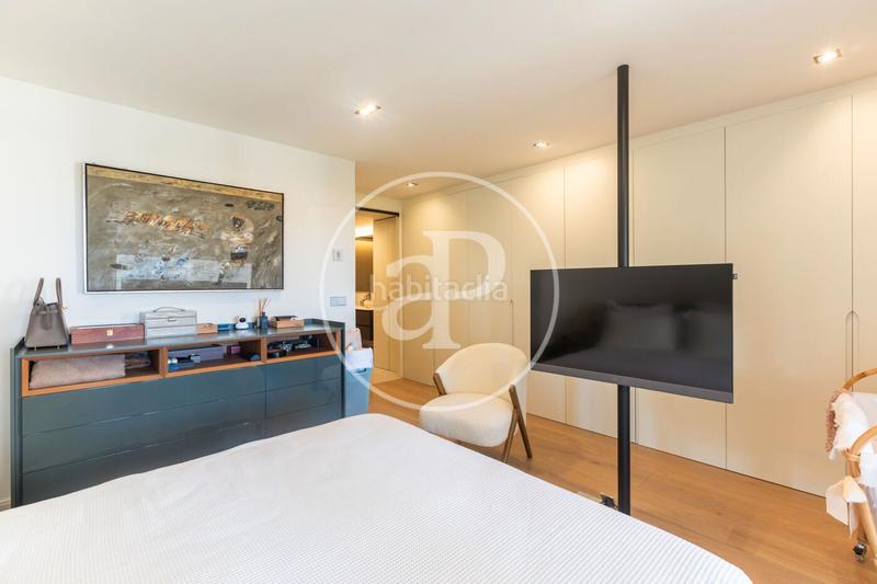 Foto b2801a34-8c3c-4ca2-821f-64290b5db6ec. Etagenwohnung mit heizung parking in Exposició Valencia