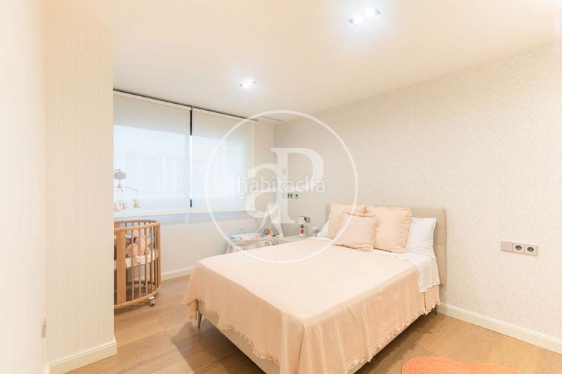 Foto b92a82f0-7650-4760-bed1-c52452ef5407. Etagenwohnung mit heizung parking in Exposició Valencia