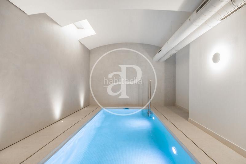 Foto e03fc77c-dab8-43cc-9296-97b8657902de. Lloguer pis amb calefacció piscina a Dreta de l´Eixample Barcelona