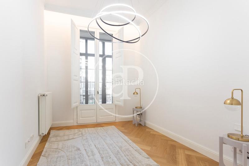 Foto 4140a57a-b660-44a6-80bf-f5797c619602. Miete etagenwohnung mit heizung pool in Dreta de l´Eixample Barcelona