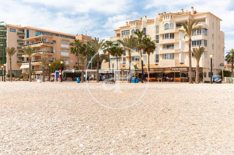 Foto 4b89869b-a792-4397-a5bd-de5b4a1e82cf. Reihenhaus mit heizung parking pool in L´Albir Alfàs del Pi (l´)