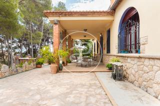 Maison  Av. pérez galdós. Casa independiente en venta en buñol