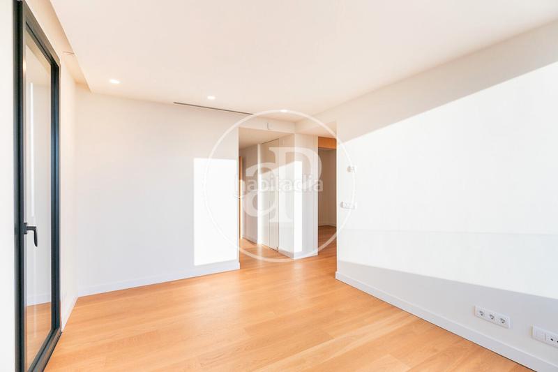 Foto ac47233e-3881-47bc-ad2a-2806bef9fb17. Location appartement avec chauffage parking piscine dans Barcelona