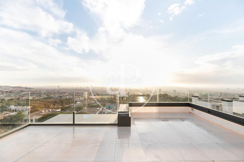 Foto ecb550cb-b50b-4414-a57a-7fe5e86acb7e. Location appartement avec chauffage parking piscine dans Barcelona