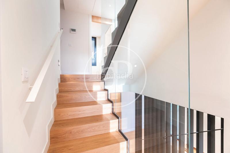 Foto fe94bd55-aeed-40b8-b6dc-5d9fac7d7953. Location appartement avec chauffage parking piscine dans Barcelona