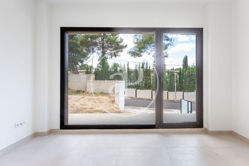 Foto 47e86bfe-778a-4a6d-a4fd-e0f5ae0f02b6. Casa aparellada amb calefacció aparcament piscina a Chiva