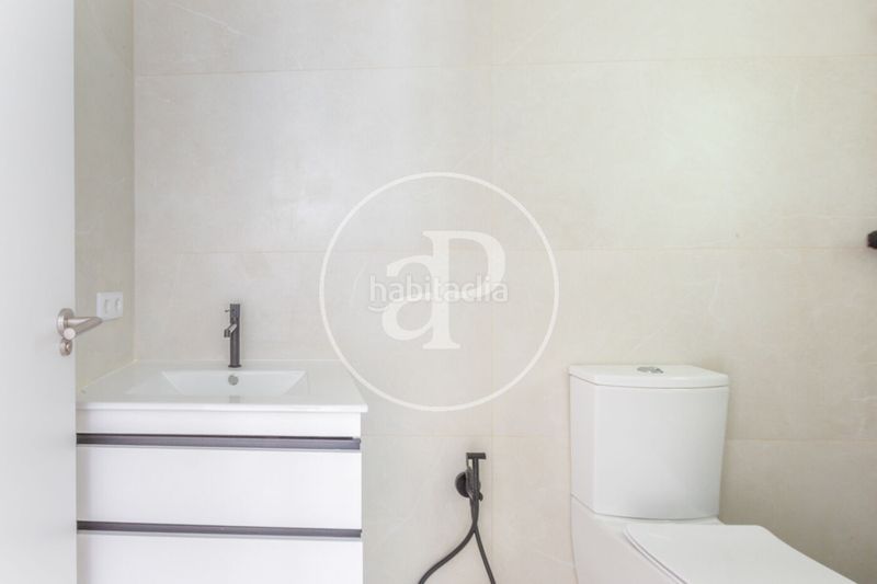 Foto a836c930-6a42-4374-aadb-20c6d90ba728. Casa aparellada amb calefacció aparcament piscina a Chiva