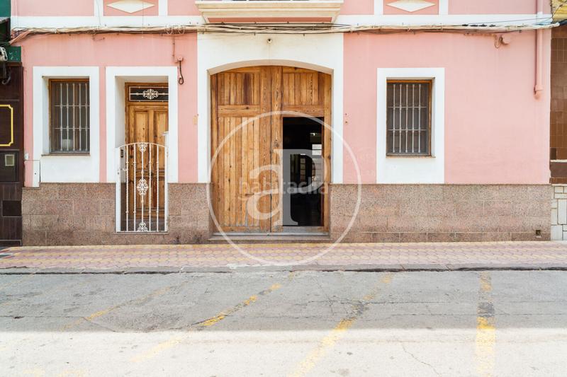 Foto 11254aec-15ce-4901-ac7f-4b7a49279404. Casa pareada  en venta en Centro Bétera