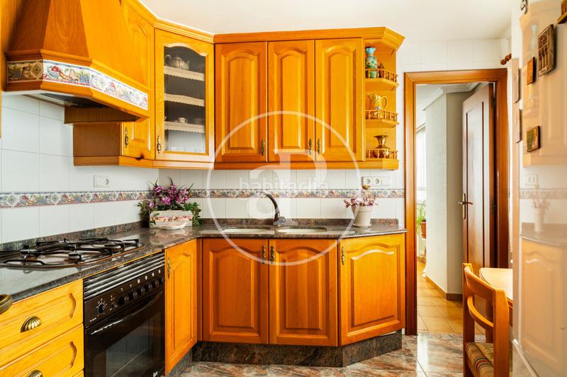 Foto f70ab4af-69d5-4f3f-a65c-89d59fd54444. Casa pareada  en venta en Centro Bétera
