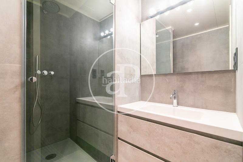 Foto 41f61ae5-c223-45a3-868d-c441c798bf57. Location appartement avec chauffage parking dans Gòtic Barcelona