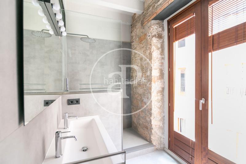 Foto 53a99ac7-185c-46d0-bcb5-1d4264fdf262. Location appartement avec chauffage parking dans Gòtic Barcelona