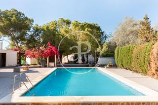 Maison à Camí de Paterna-Lloma del Calderer. Casa en venta en urbanización de betera