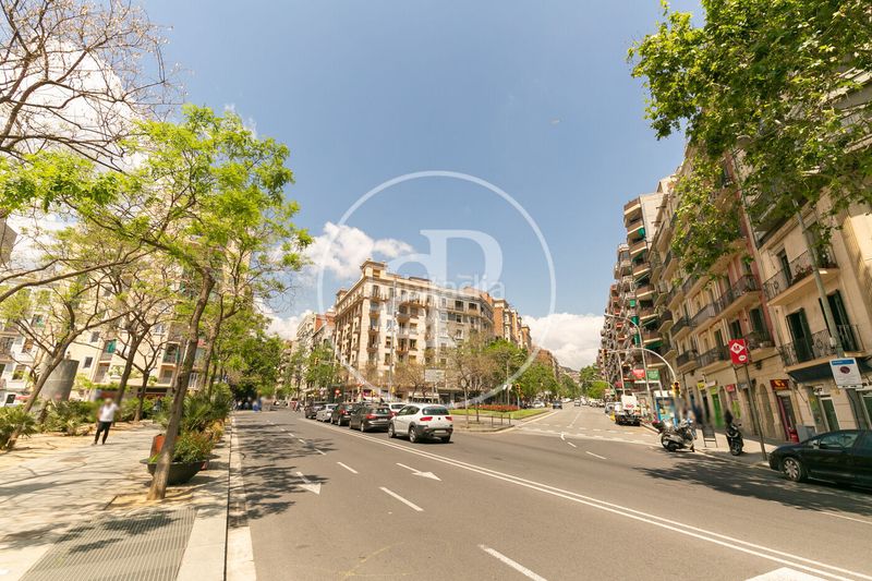Foto 87b6a03f-400c-43b8-ba7e-8896635d39e7. Lloguer pis amb calefacció a La Salut Barcelona