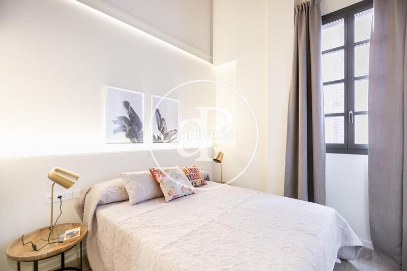 Foto 6021af21-a775-4b60-9fc1-9da5c766fe8d. Etagenwohnung mit heizung pool in Raval Barcelona