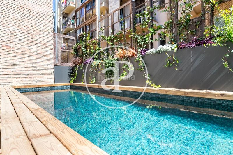 Foto 96082f25-6510-44c8-85bd-bbbe1f4c2c84. Etagenwohnung mit heizung pool in Raval Barcelona