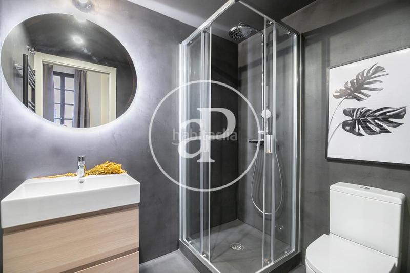Foto bb4185f6-d1df-4079-87e9-b071c7a3a569. Etagenwohnung mit heizung pool in Raval Barcelona