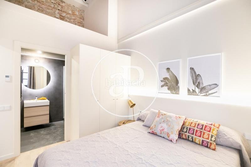 Foto f3a3a7da-c713-4df8-a32b-86558aa44d90. Etagenwohnung mit heizung pool in Raval Barcelona