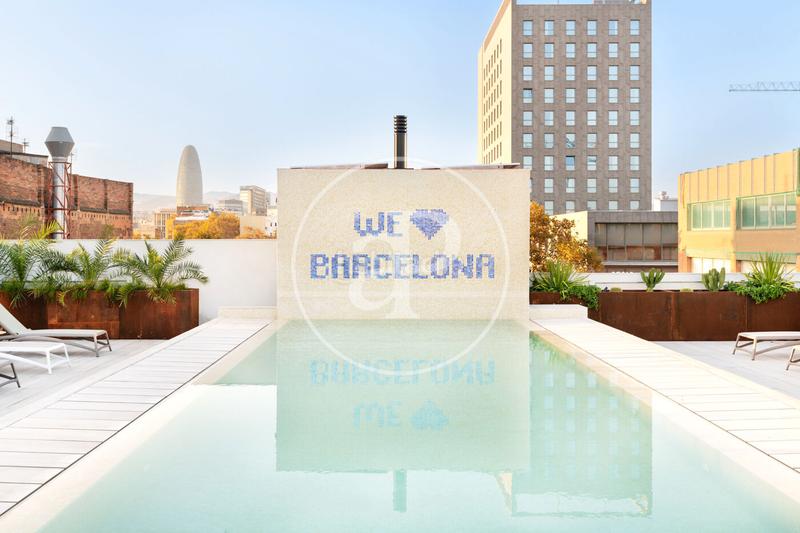 Foto e9677a9b-f0c8-404d-a3b6-b6673a06a5fa. Lloguer pis amb calefacció piscina a Poblenou Barcelona