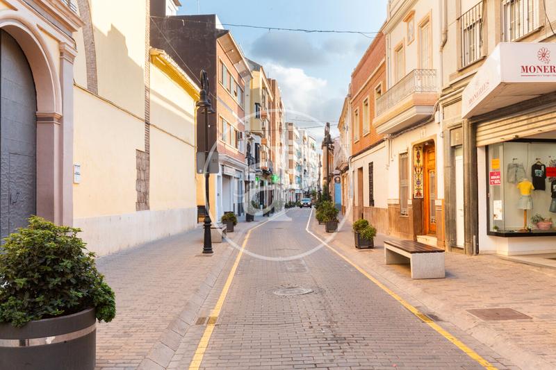 Foto a50d325f-51df-4d9e-8408-ecf1c9f52737. Casa adosada casa en venta en aldaya en Aldaia