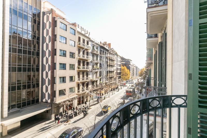 Foto cc7d114a-deb8-49a7-b69a-873d8c08bc5f. Alquiler piso  en alquiler en calle balmes eixample esquerraa en Barcelona