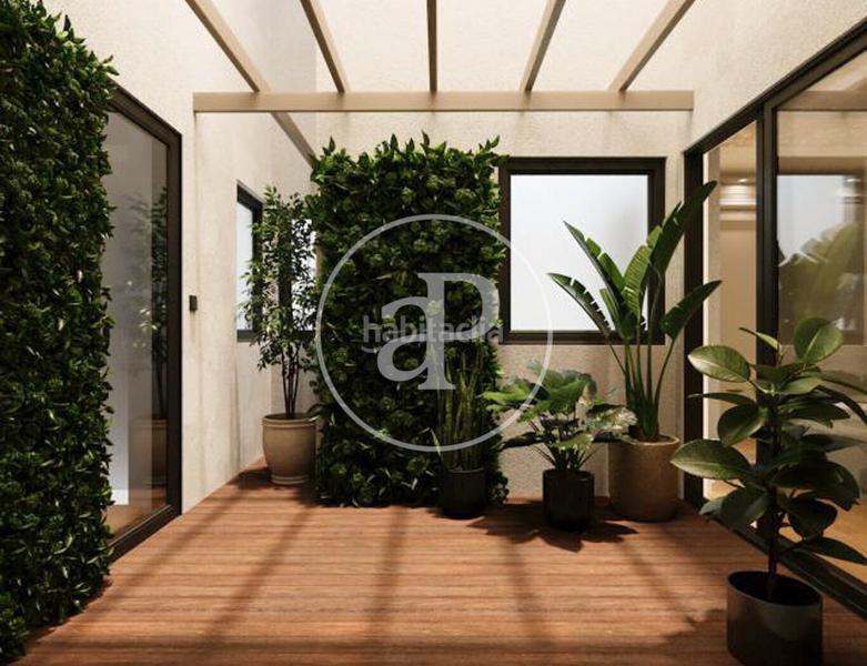 Foto 77ccffb3-4d36-4a12-808f-27829a790f02. Casa adosada vivienda en venta, en la sagrada familia en Barcelona